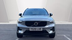 Volvo XC40 2.0 B4P Plus Dark 5dr Auto Petrol Estate